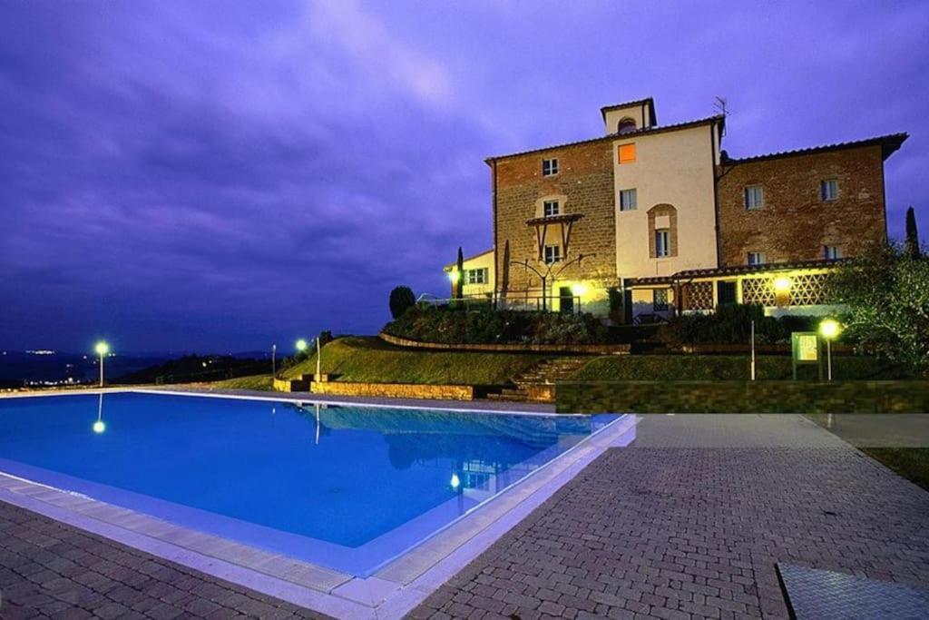 Castello Di Fulignano Ottone Superior Apartment Сан-Джиминьяно Экстерьер фото